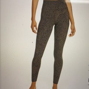 Alo Yoga High Waist Vapor Legging XS Leopard